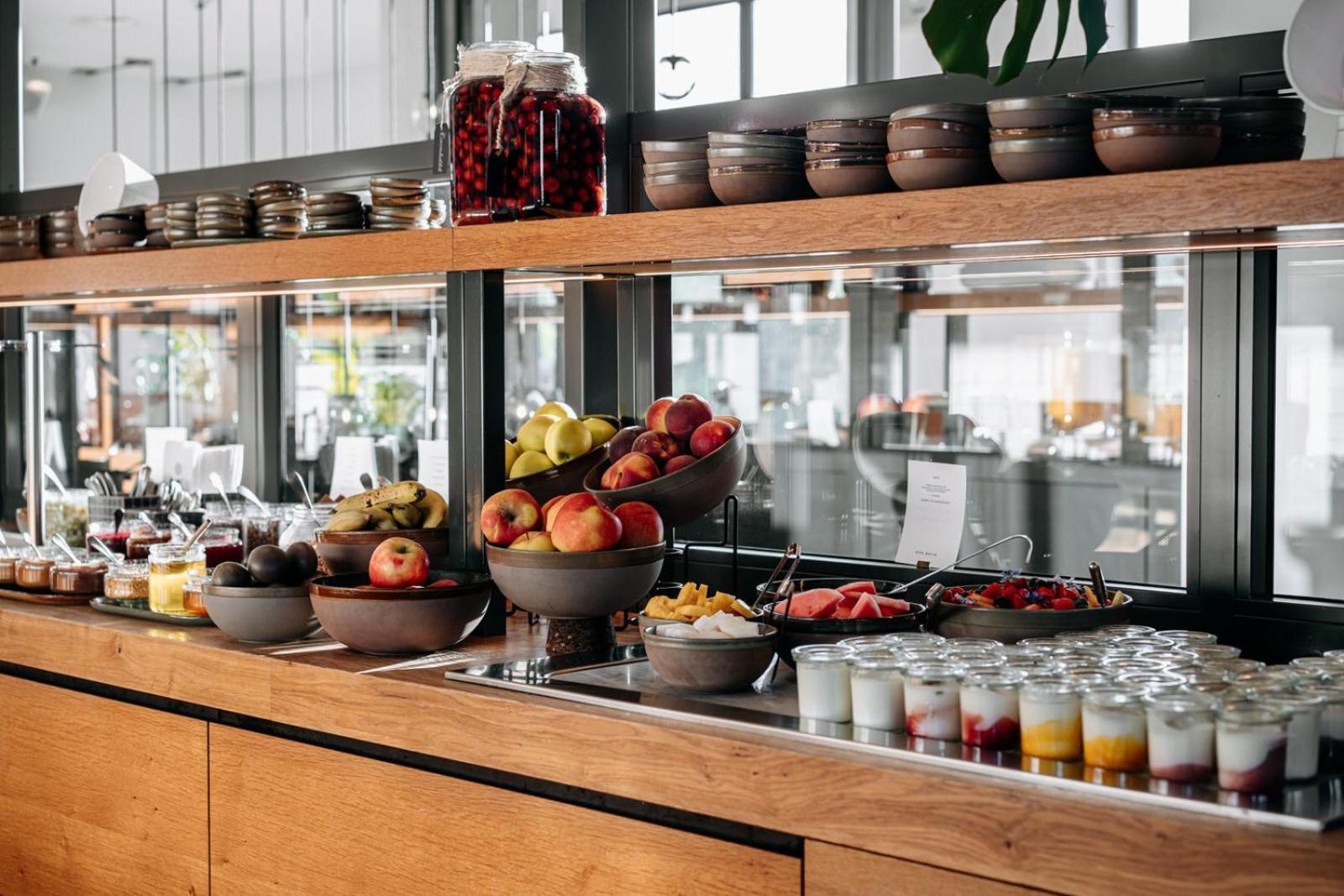 Yacht By Strandhotel - Hotel Service & Wellness 카잔바드 외부 사진